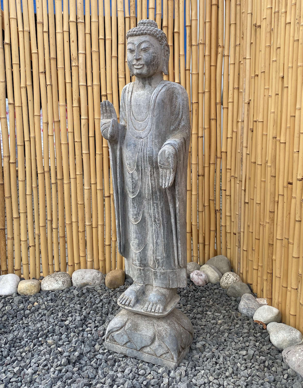 100cm stehende Garten Buddha Statue Naturstein Lotussockel